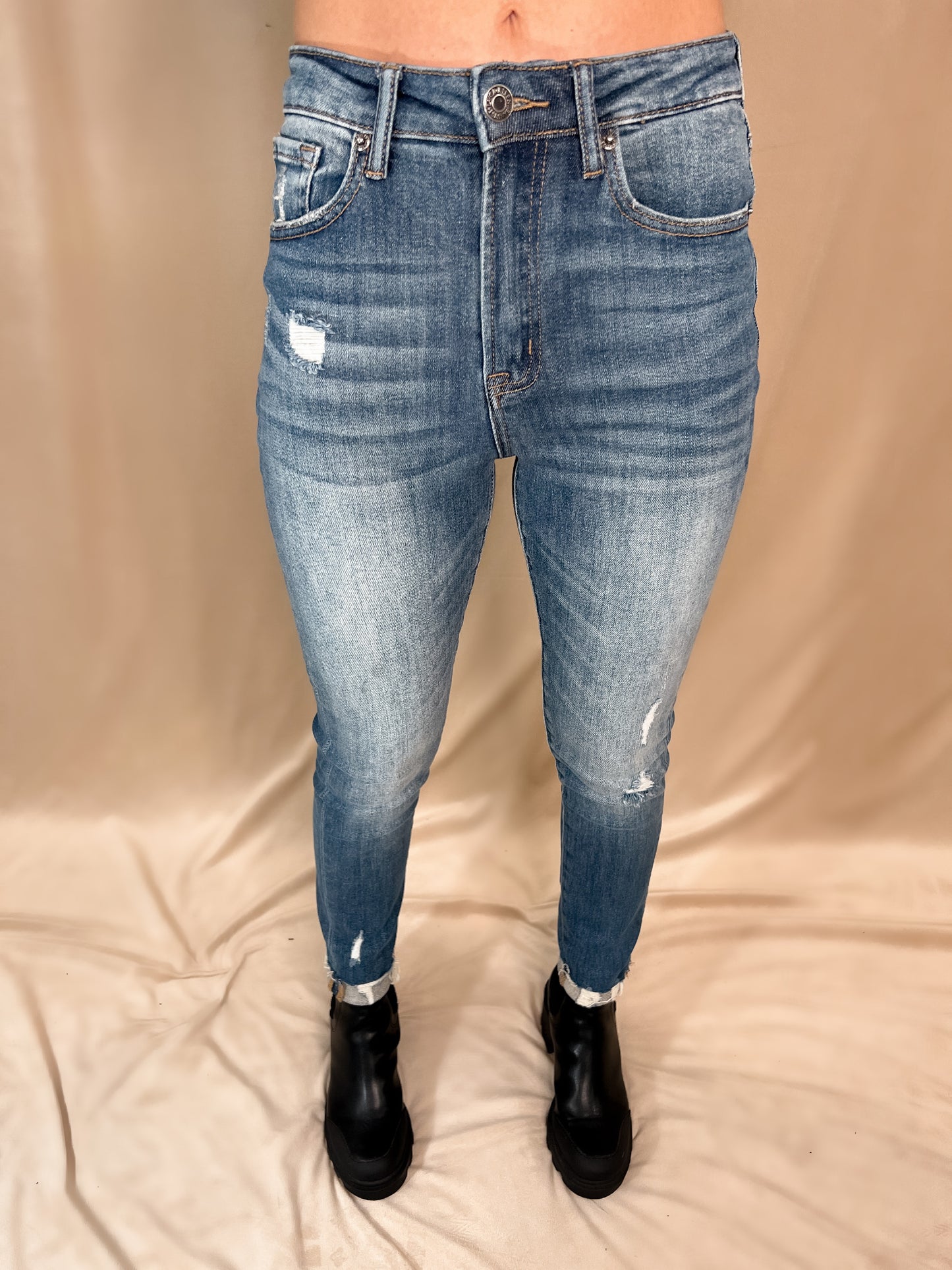 High Rise Vintage Washed Skinny Jean